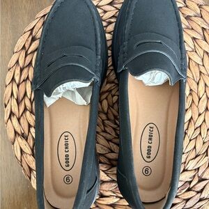 Good Choice Women's Classic Black Loafers